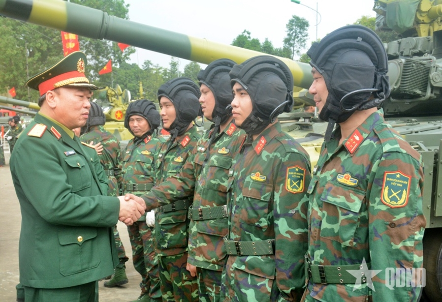 Lữ đoàn Xe tăng 201: Thực hiện đúng phương châm và đột phá trong huấn luyện